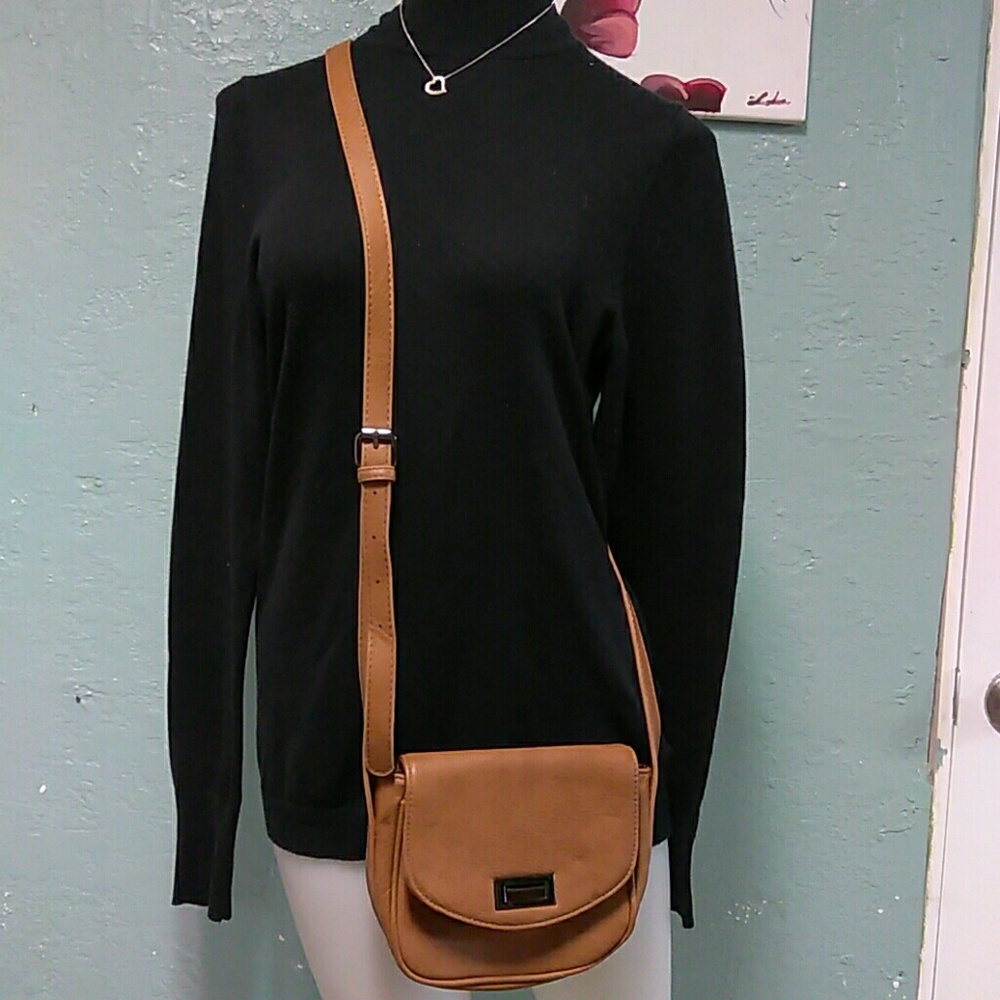 Mini Crossbody Leather Bag Forever 21. Gem